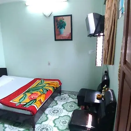 Tuyen Khanh Hostel
